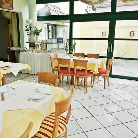 Gaestehaus Zur Weissen Rose Gasthuis