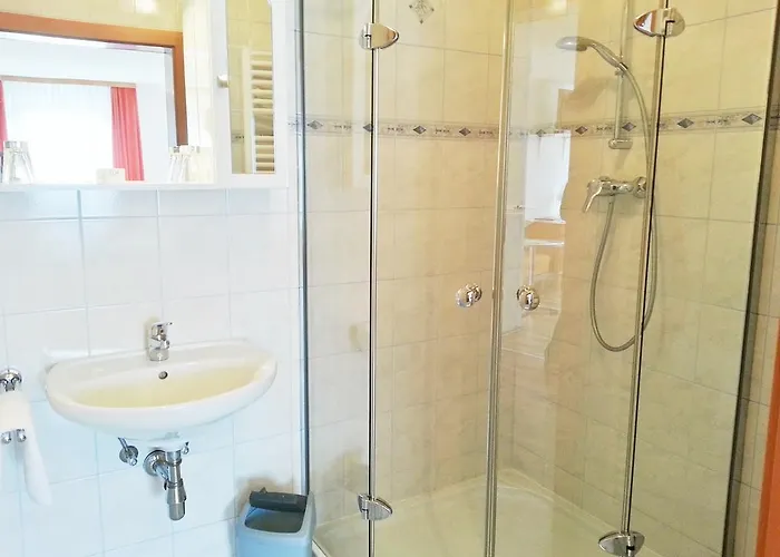 Guest house Gaestehaus Zur Weissen Rose