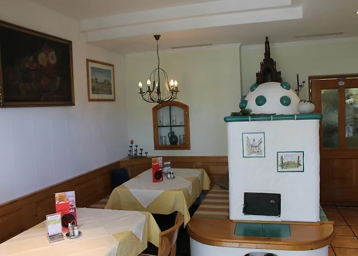 Gaestehaus Zur Weissen Rose Guest house Furth bei Gottweig